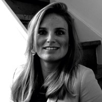 Miranda Moningka Email