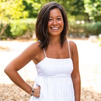 Elizabeth Yen Email & Phone Number