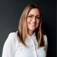 Johanna Isenhuth Email
