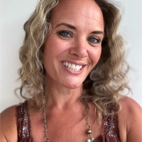 Peak View Roofing Employee Liz Starcevich's profile photo