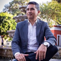 Martín Almádez Email