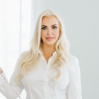 Lindsay Olson Email
