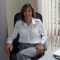 Verify Employee Özden Tamer's profile photo
