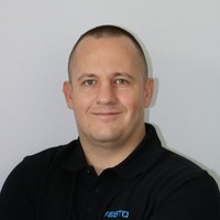 Péter Püspöki Email