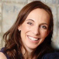 AXA – Global Healthcare Employee Virginie Faucon's profile photo