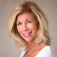 William-Sonoma Employee Mary Walcker's profile photo