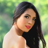 Andrea Urbaneja Email