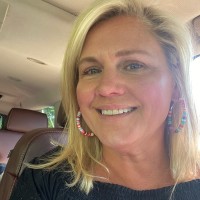 Charleston Tennis Club Employee Julie Jarrett's profile photo
