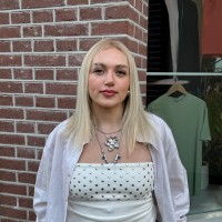 Julia Varkentin Email
