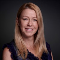 Stadinger Júlia Email