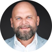 YoungCaruso Employee Marcin Zmiejko's profile photo