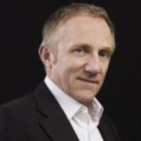 E-mail e número de telefone de François Pinault.