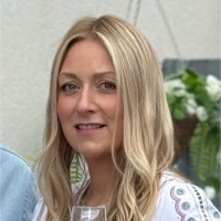 Revlon Employee Rebecca Robbins-Hallam's profile photo