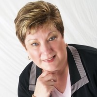 ReMax 100 Employee Anita Hildebrecht's profile photo