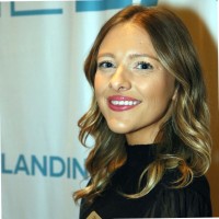 Chloe Swan Email & Phone Number