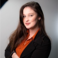 Climatempo Employee Lara Marques Vieira's profile photo