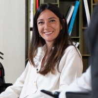 Luna Esposito Email