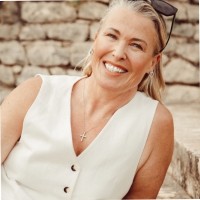 Brenda Burns Email & Phone Number
