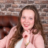 Charlotte van der Velden Email