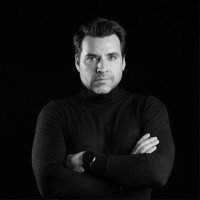 Javier Adrián Email