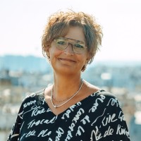 Agnes Muller Email & Phone Number