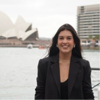 Alexandra Aréchiga Email & Phone Number