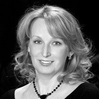 Duron Studio Photography. Employee Svetlana Gusler's profile photo