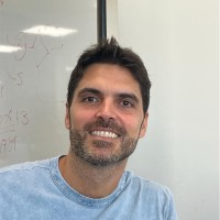 Daniel Varella Ferreira Email