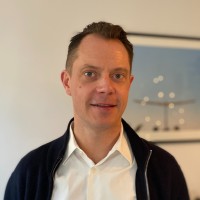 Niklas Blomquist Email