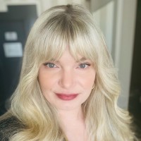 Amelia Johnson Email & Phone Number