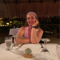 Gloria Palacio Email