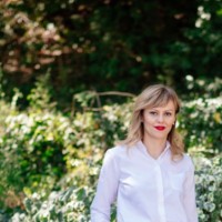 Bojana Savić Email