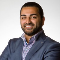 E-mail e número de telefone de Ben Parsa