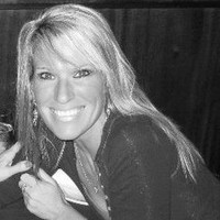 The Papers Employee Sue Pais's profile photo