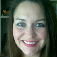 Laurie Douet Email