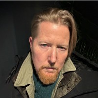 red flower Employee Scott Kruger's profile photo