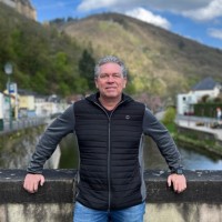 Roger Pierik Email & Phone Number