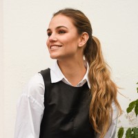 Lucia Estruga Email