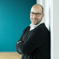 Florian Schade Email