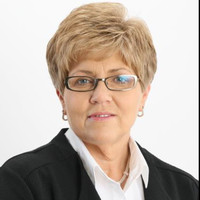 Reston Limousine Employee Helen Shackelford's profile photo