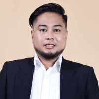 Create IT Employee Maverick Banaglorioso's profile photo
