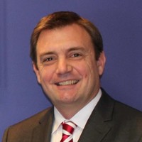 E-mail e número de telefone de Paul Stokes