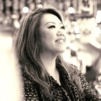Figure3 Employee Shannon Kim's profile photo