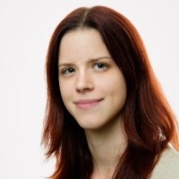 Anna Jakubik Email