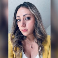 Yaneli Samano Mondragon Email