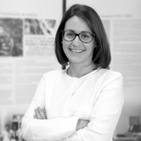 Leticia Sabarís Email