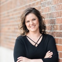 Anna Berg Email & Phone Number