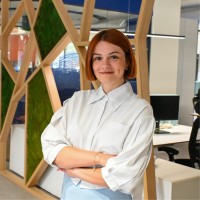 Betül Kök Email
