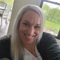Leah Custer Email & Phone Number