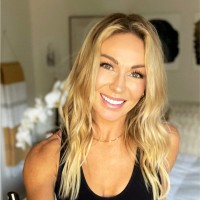 DMN8 Inc. Employee Emily R.'s profile photo